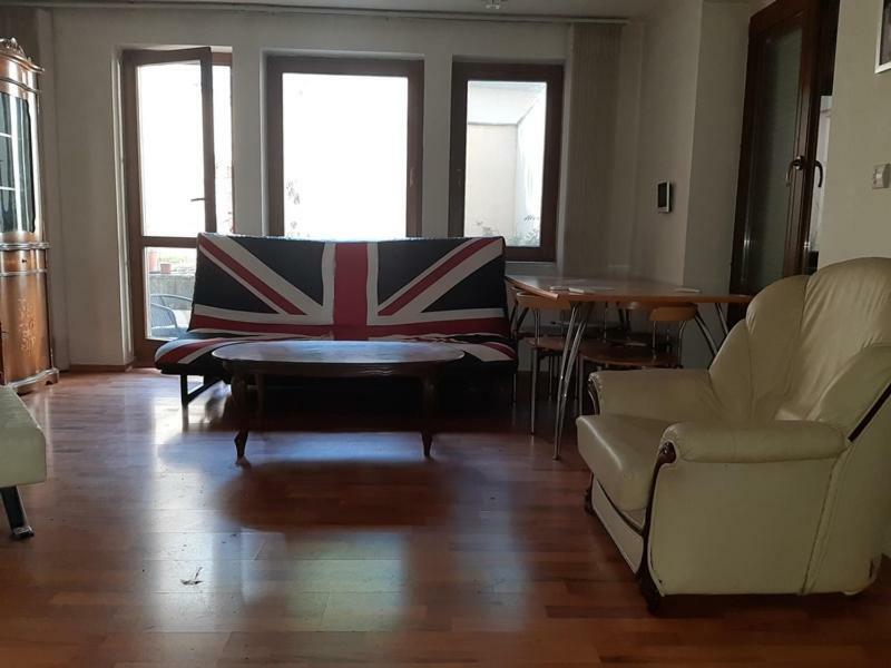 Pleasant Apartment Under The Bratislava Castle Luaran gambar